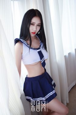 美女吃男生的肌